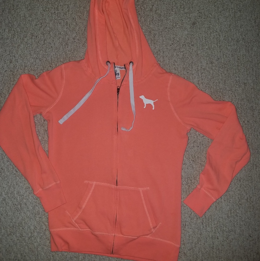 VS pink hoodie